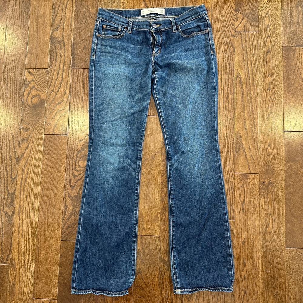 Abercrombie and Fitch jeans size 6R or 28x33